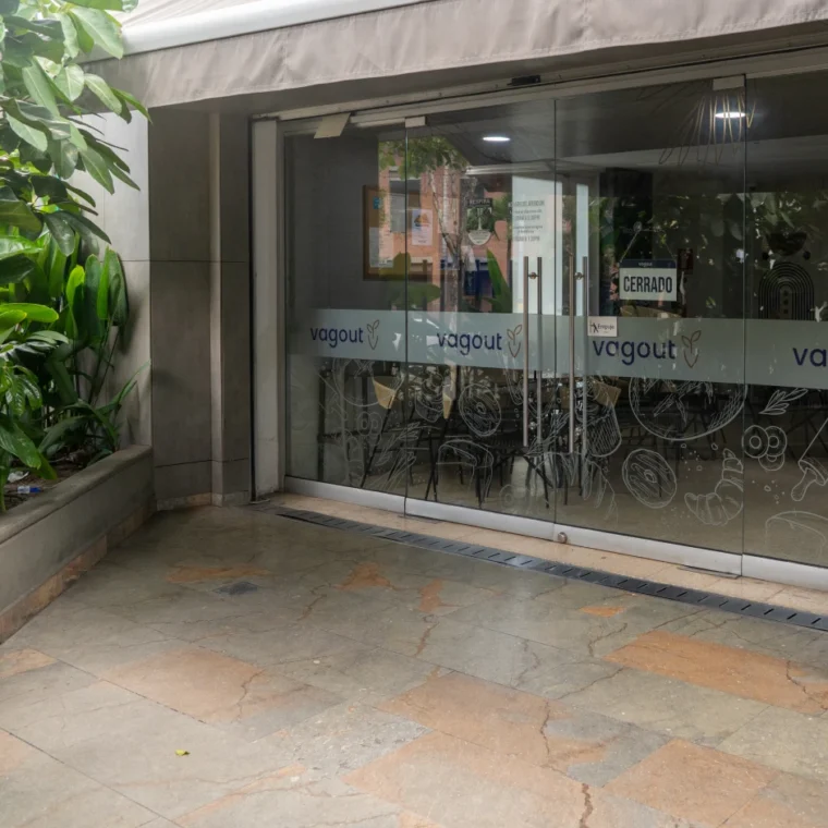 adhesivos-publicitarios-medellin