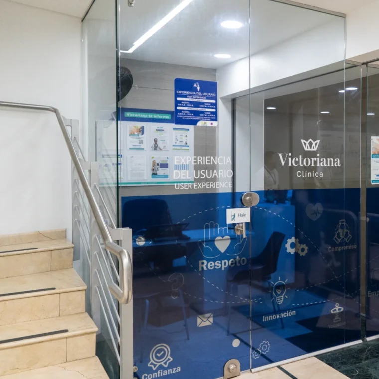 atencion-cliente-local-comercial-interior