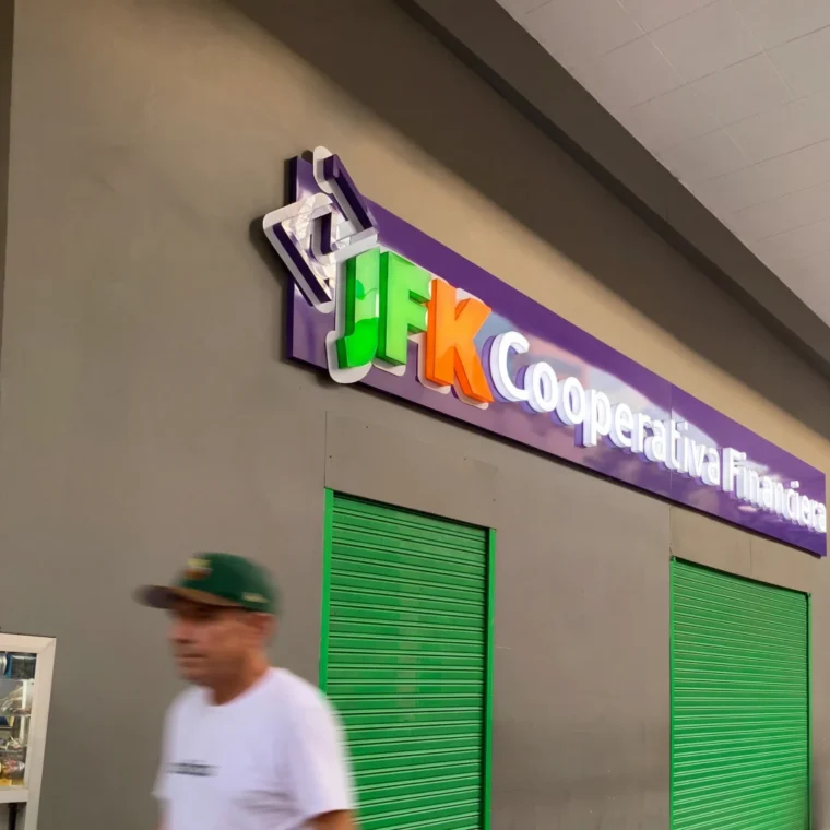 avisos-lminosos-en-acrilico